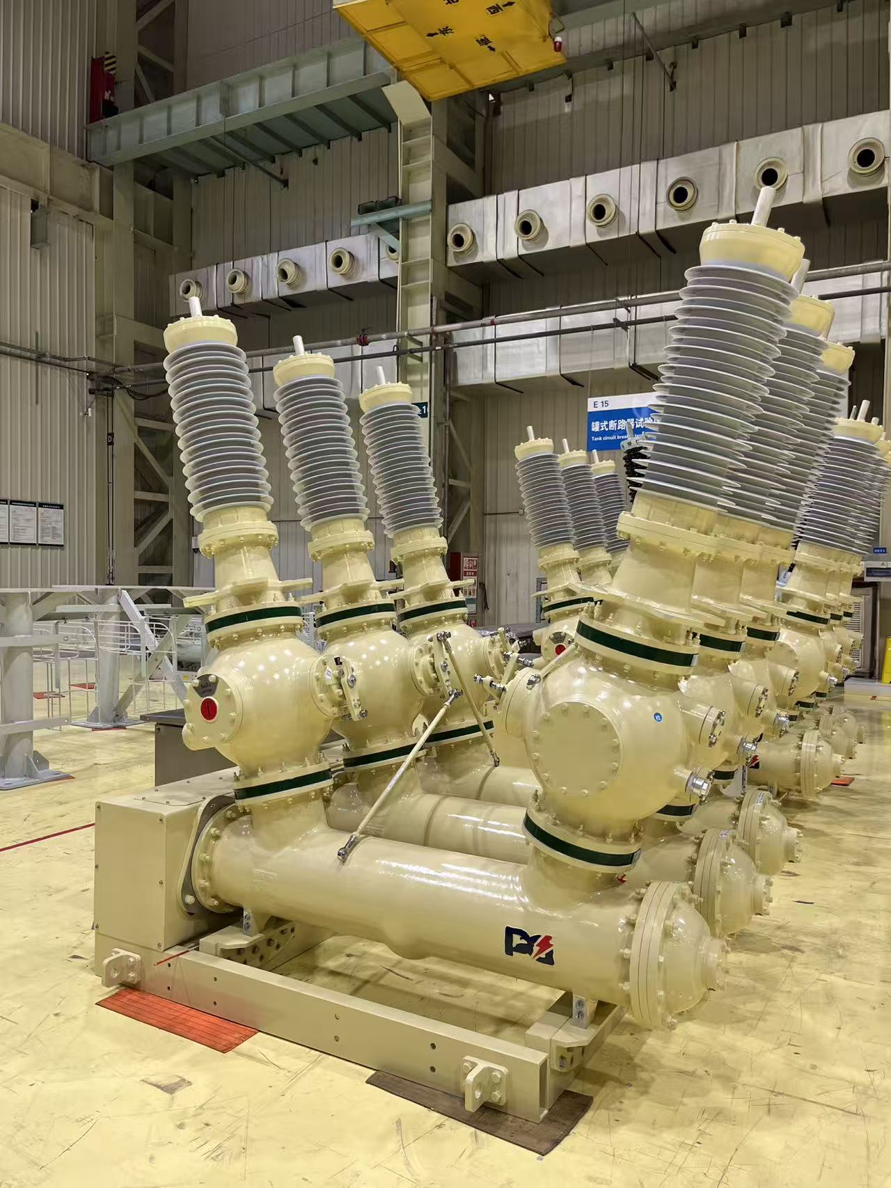 Equipos HGIS 72,5 Kv